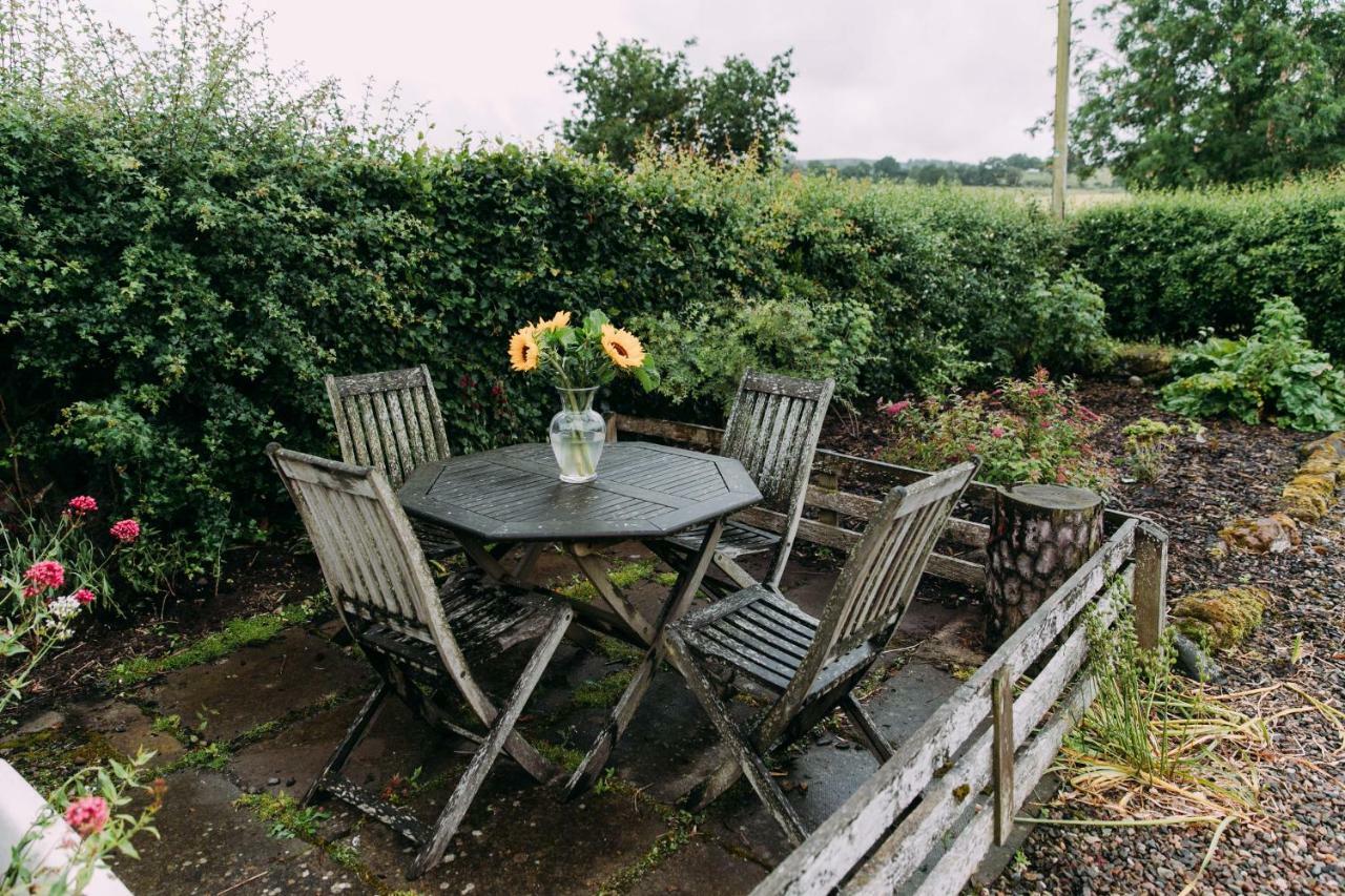 Incheoch Farm Cottage Kilry Exterior foto